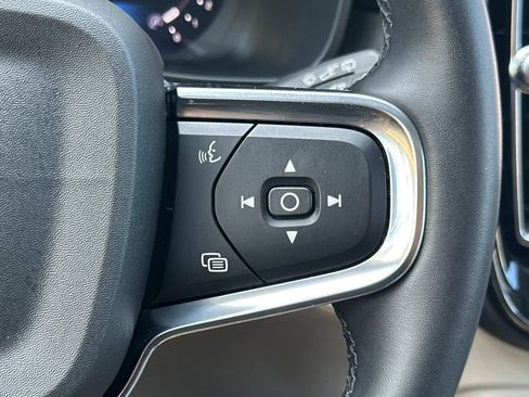 Used 2023 Volvo XC40 B5 Ultimate w/ Protection Package Premier AWD/4WD image 30