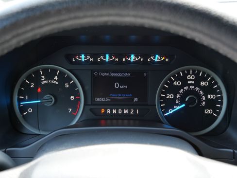 Used 2015 Ford F150 XLT w/ Equipment Group 302A Luxury AWD/4WD image 22