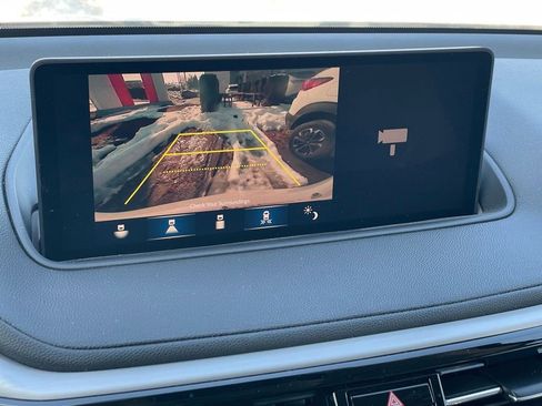 Used 2023 Acura MDX SH-AWD image 15