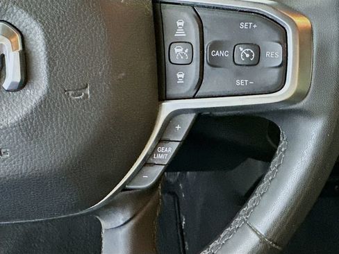 Used 2025 RAM 2500 Big Horn AWD/4WD image 25