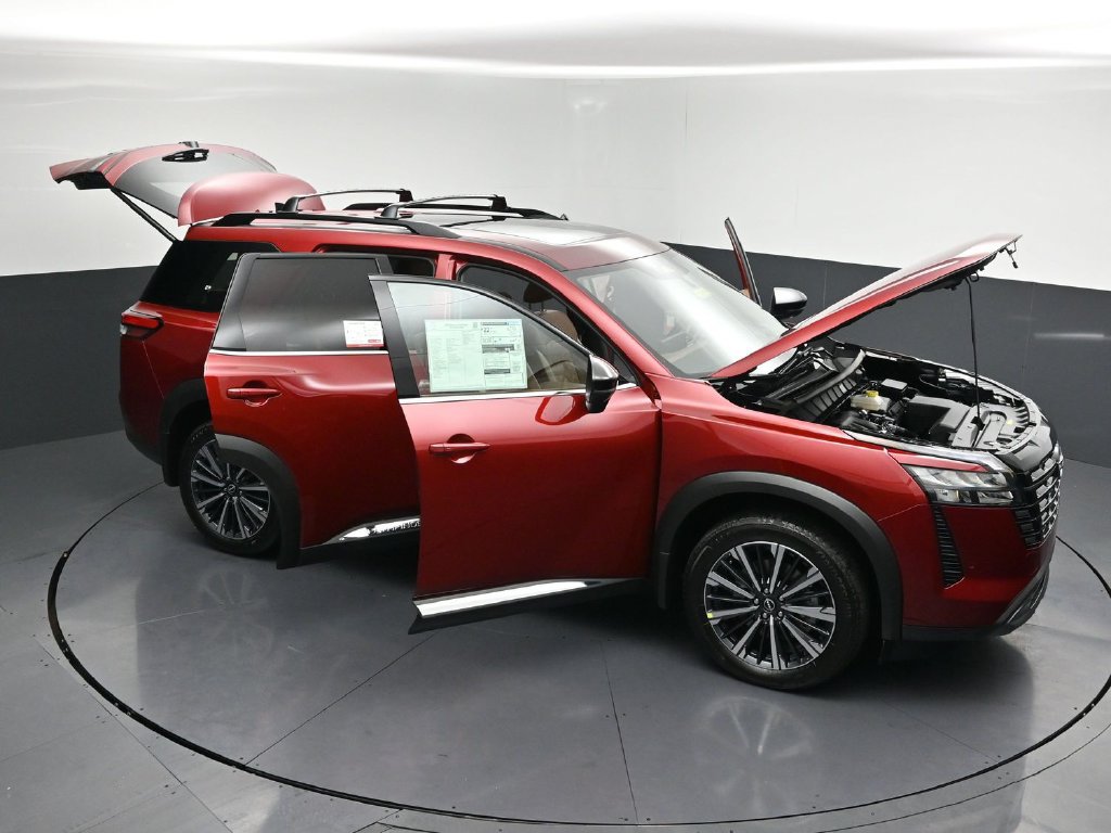New 2026 Nissan Pathfinder Platinum AWD/4WD image 32