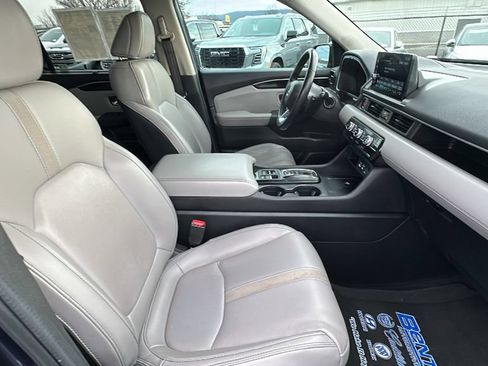 Used 2024 Honda Pilot EX-L image 16