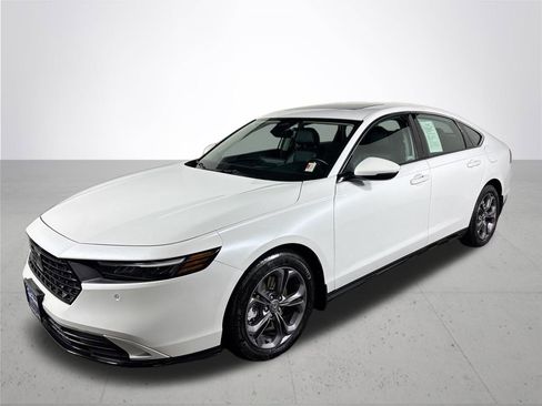 Used 2023 Honda Accord EX-L image 2
