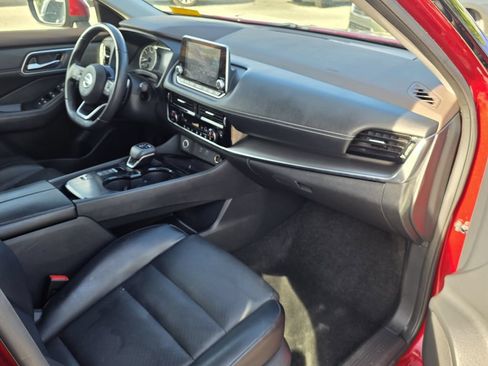 Used 2021 Nissan Rogue SV w/ Premium Package FWD image 11