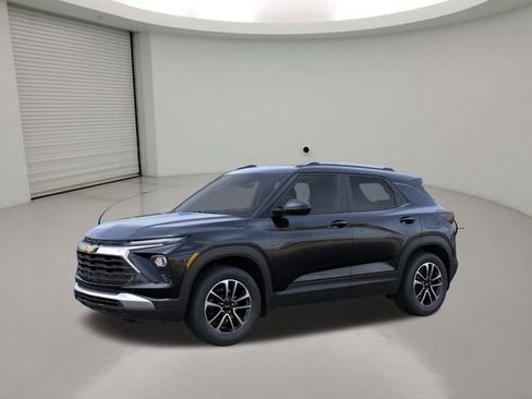New 2026 Chevrolet TrailBlazer LT w/ Convenience Package FWD image 2