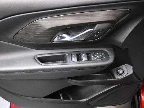 Used 2023 GMC Terrain SLE w/ Driver Convenience Package image 13