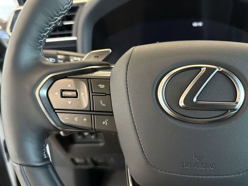 New 2026 Lexus LX 600 4WD w/ Luxury Package image 15