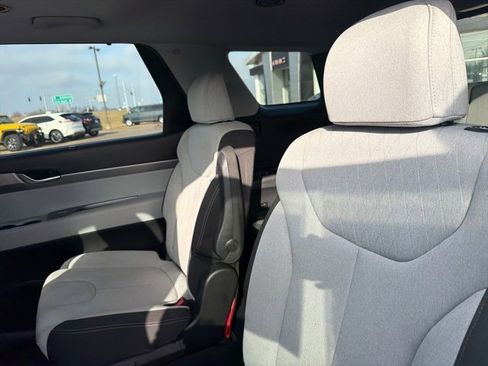 Used 2021 Hyundai Palisade SEL w/ Convenience Package image 19