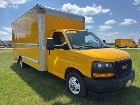 Used 2021 GMC Savana 3500 Extended w/ Power Convenience Package image 12