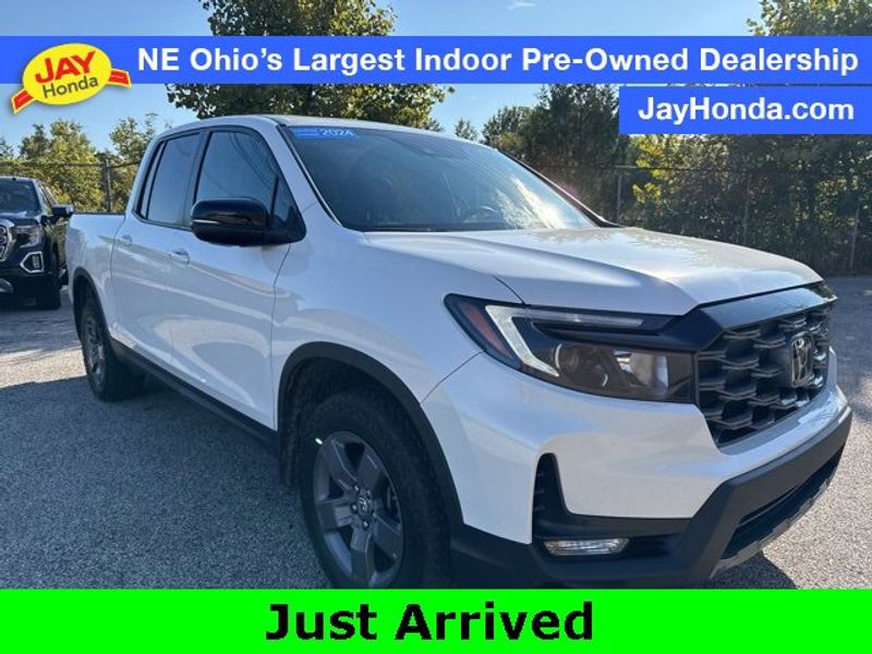 Certified 2024 Honda Ridgeline TrailSport image 1