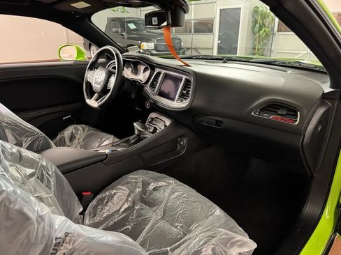 Used 2023 Dodge Challenger SRT Hellcat RWD image 39