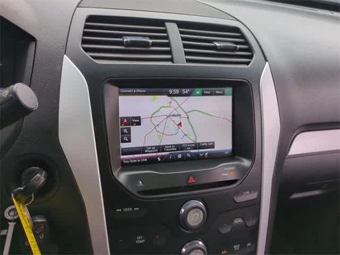 Used 2014 Ford Explorer XLT w/ Equipment Group 202A image 30