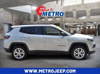 Used 2024 Jeep Compass Latitude AWD/4WD video 1