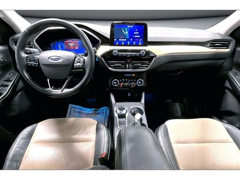 Used 2021 Ford Escape Titanium w/ Titanium Premium Package image 17