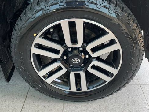 Used 2021 Toyota 4Runner Limited AWD/4WD image 17