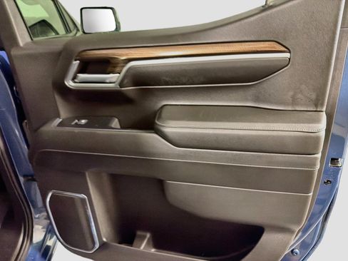 Used 2024 Chevrolet Silverado 1500 LT AWD/4WD image 29