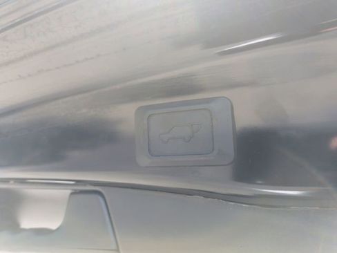 Used 2023 Toyota RAV4 XLE Premium FWD image 32