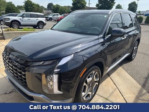 Used 2024 Hyundai Palisade Limited AWD/4WD image 1
