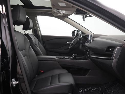 Used 2023 Nissan Rogue SV w/ SV Premium B Package AWD/4WD image 14