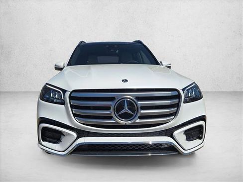 New 2026 Mercedes-Benz GLS 580 4MATIC image 5