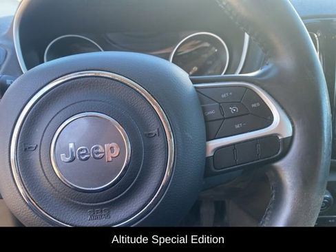 Used 2019 Jeep Compass Altitude image 16