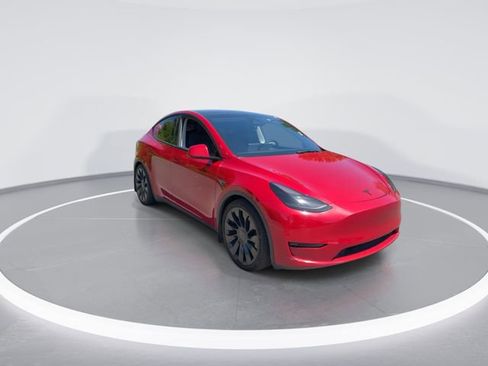 Used 2023 Tesla Model Y Performance AWD/4WD image 2