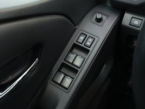 Used 2023 Nissan Frontier SV w/ Technology Package RWD image 21
