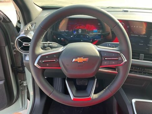 New 2026 Chevrolet Equinox LT image 14