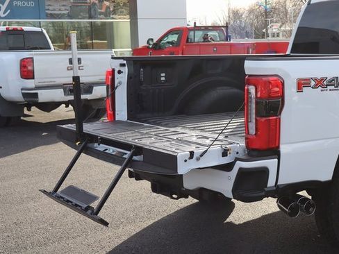 Used 2025 Ford F350 Platinum image 22
