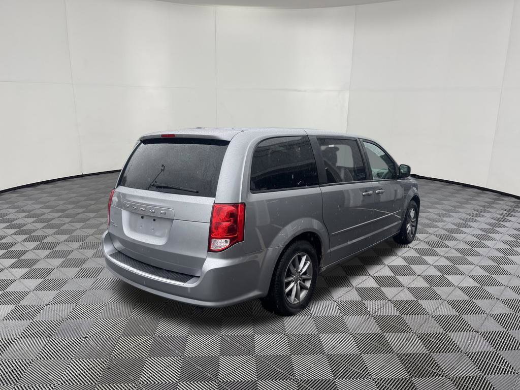 Used 2015 Dodge Grand Caravan SE FWD image 6