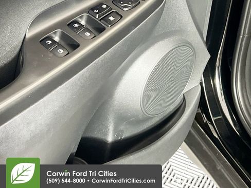 Used 2022 Hyundai Kona SEL w/ Convenience Package AWD/4WD image 13