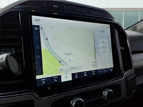 Used 2022 Ford F350 Lariat image 5