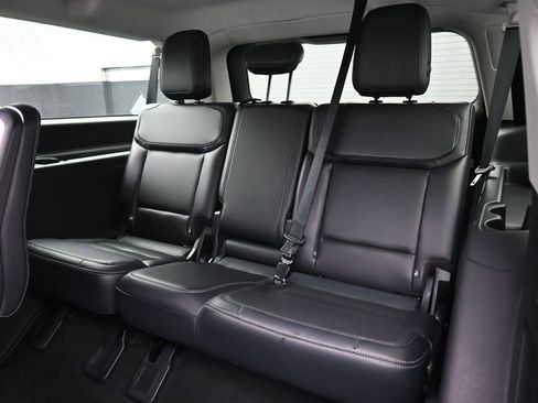 Certified 2025 Ford Expedition Max Platinum AWD/4WD image 19