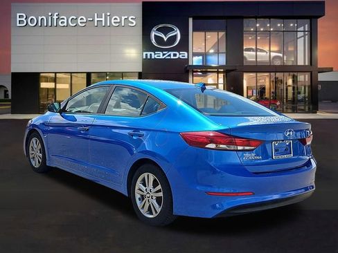 Used 2017 Hyundai Elantra SE FWD image 3