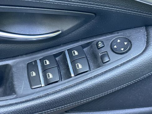 Used 2011 BMW 535i Sedan image 12