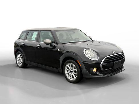 Used 2016 MINI Cooper Clubman image 7