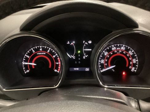 Used 2013 Toyota Highlander SE image 22