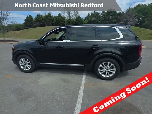 Used 2022 Kia Telluride LX image 1