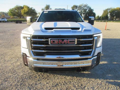 New 2026 GMC Sierra 2500 SLT w/ SLT Premium Package image 12