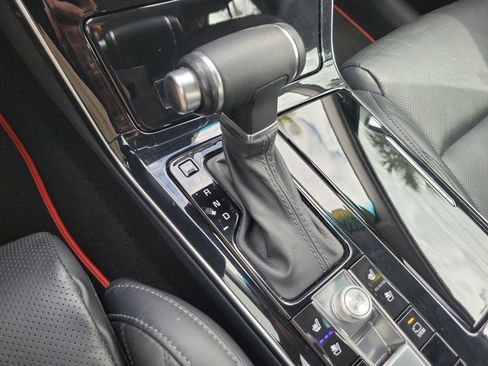 Certified 2020 Kia Cadenza Limited image 37