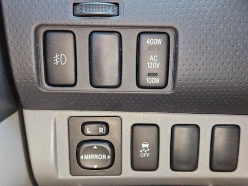 Used 2013 Toyota Tacoma PreRunner w/ TRD Sport Pkg image 21