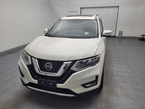 Used 2018 Nissan Rogue SV w/ Sun & Sound Touring Package image 15