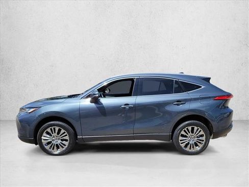 Used 2023 Toyota Venza XLE AWD/4WD image 8