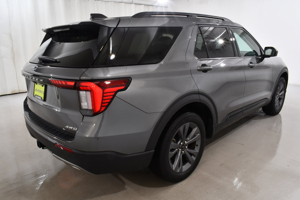 Used 2026 Ford Explorer Active w/ Active Comfort Package AWD/4WD image 11