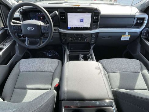 New 2026 Ford F250 XLT w/ XLT Premium Package AWD/4WD image 11