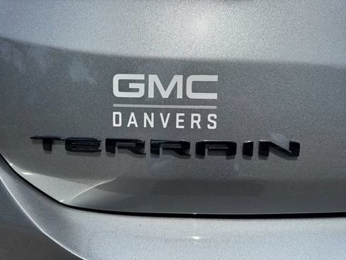 Used 2024 GMC Terrain SLE w/ Driver Convenience Package AWD/4WD image 8