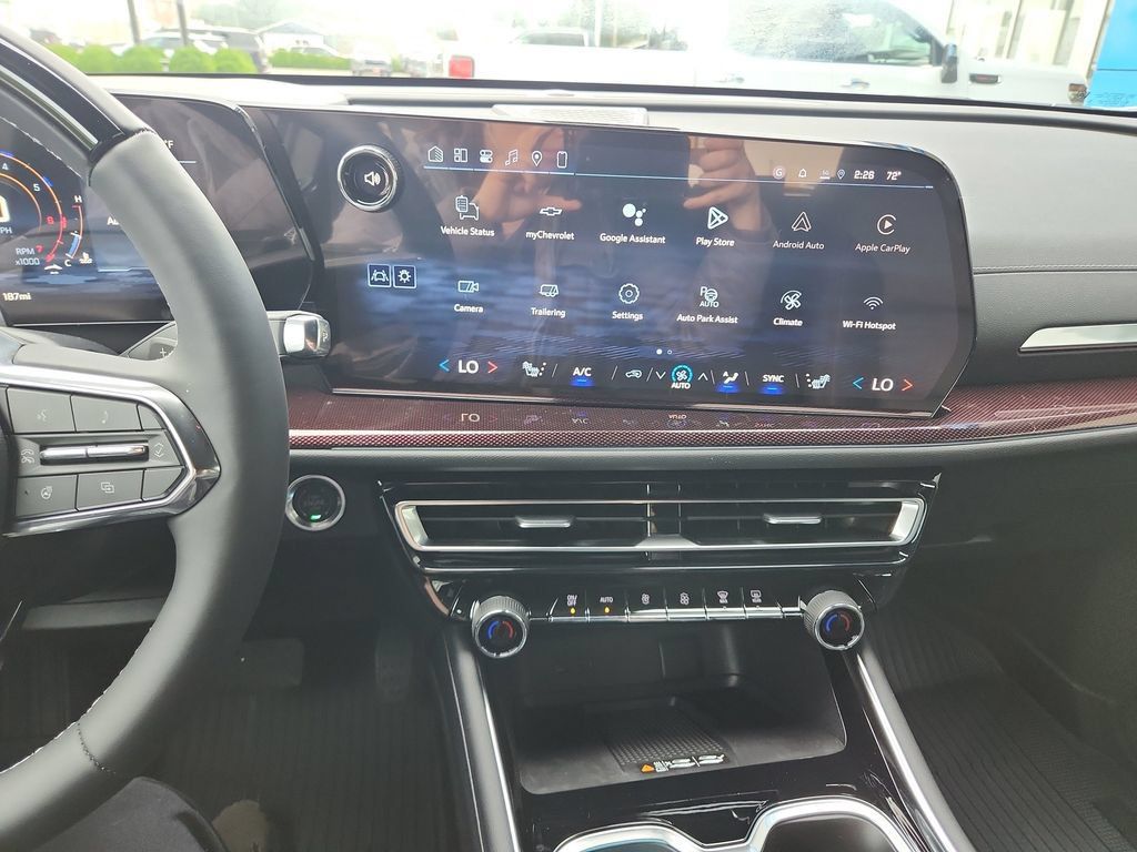 New 2026 Chevrolet Traverse Z71 w/ Enhanced Driving Package AWD/4WD image 20