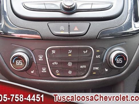 Used 2024 Chevrolet Equinox RS FWD image 35