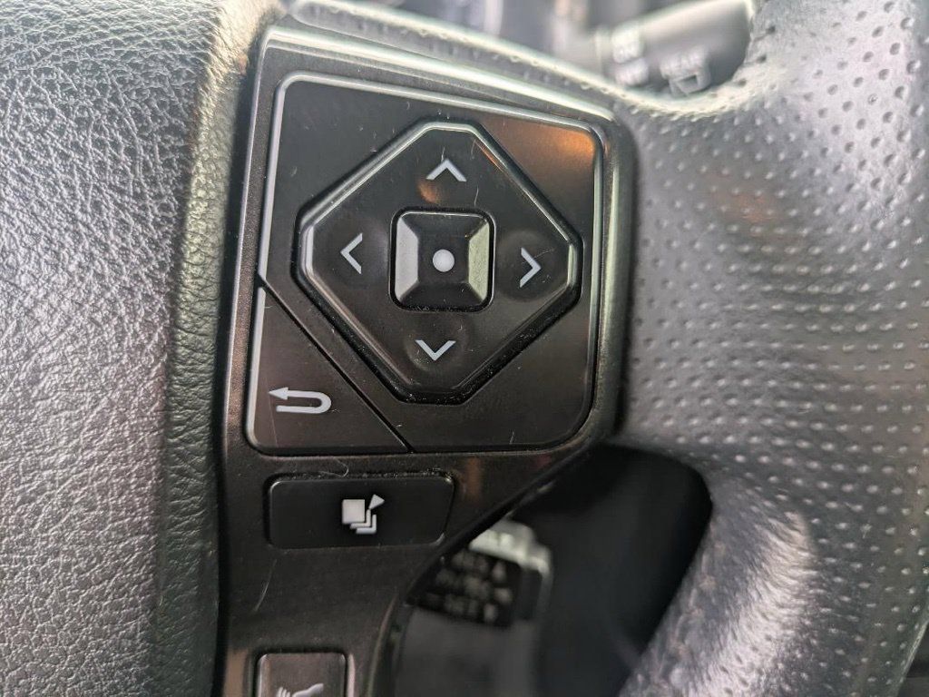 Used 2021 Toyota 4Runner Venture w/ Moonroof Package AWD/4WD image 21