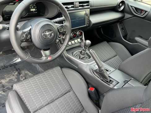 Certified 2026 Toyota GR86 w/ ALL Weather Mat Package (TMS) RWD image 20